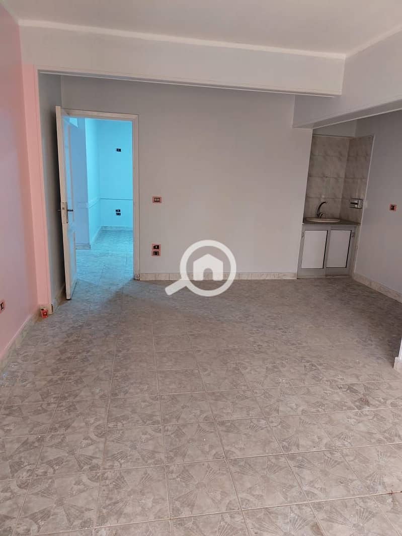 4 2e99f646-18fd-45f8-883f-bfdc60e3c252. jpg