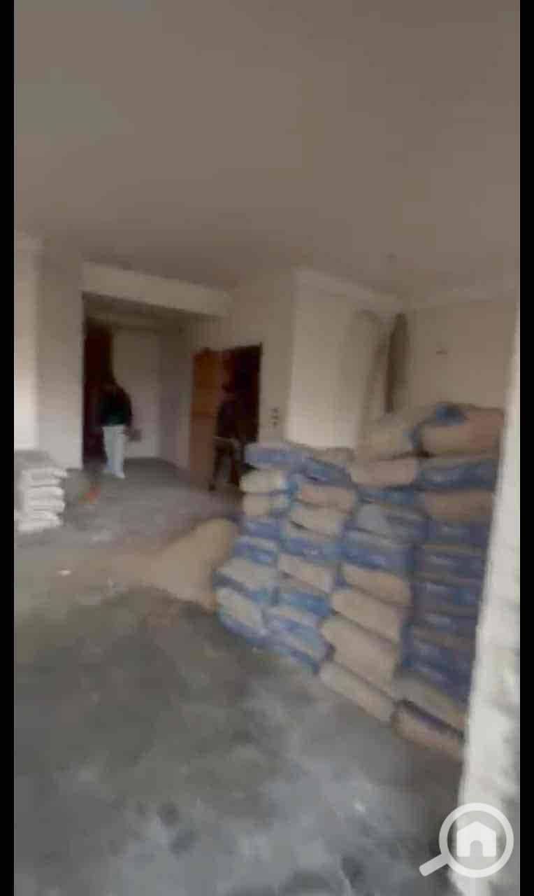 4 bd61c158-b073-4d31-99bd-5704129cf5cc. jpg