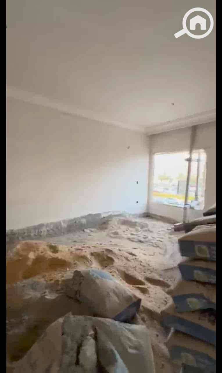 8 bce41dda-e0e6-4bf9-ae83-df8f61fa9519. jpg