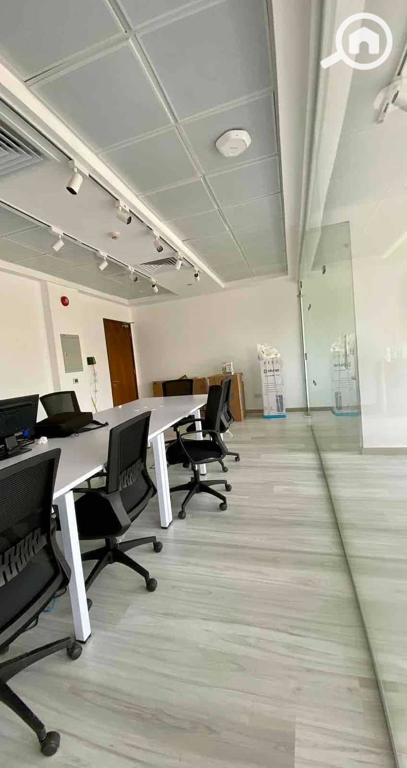 7 e3785b0f-d712-4bd7-9e80-32010d213c9d. jpg