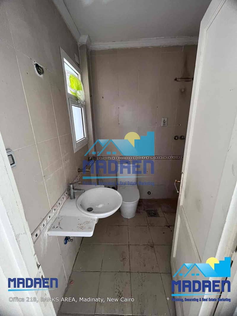 4 6cb3d8eb-f262-49ea-bc66-6f46efb86ce3. jpg