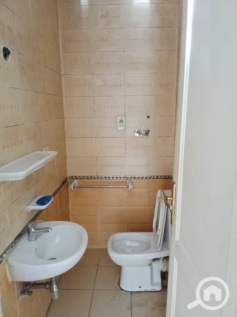 6 d2e11c1b-e05d-4040-9581-6fe4bae75992. jpg