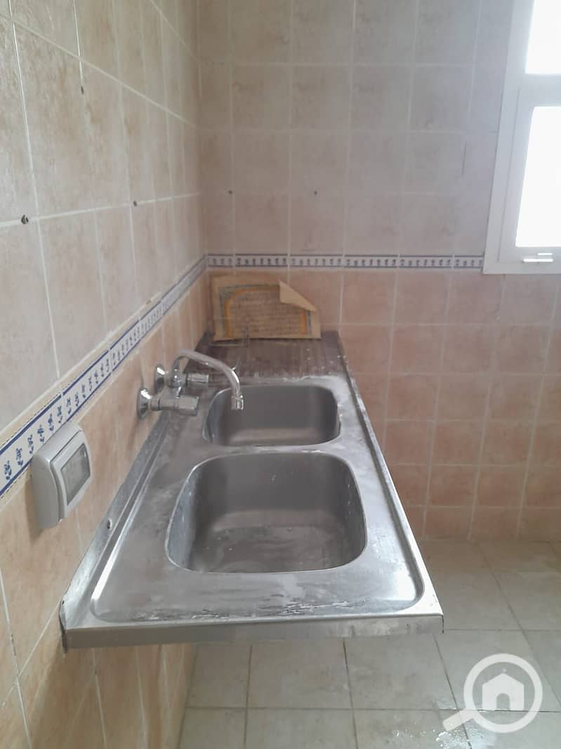 9 7c00c83b-9db7-46c9-b4fc-35c30acc825a. jpg