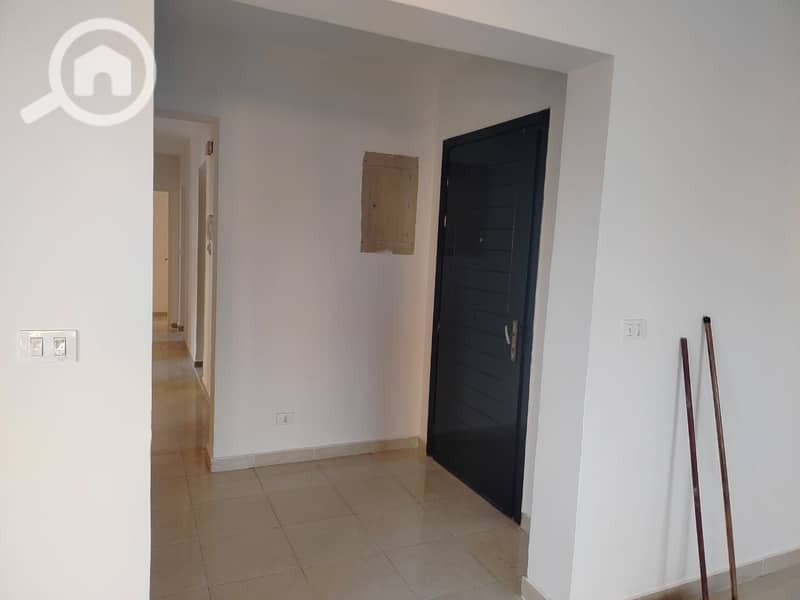 3 a92c02c4-f607-40f5-8b5e-19995cd8320d. jpg