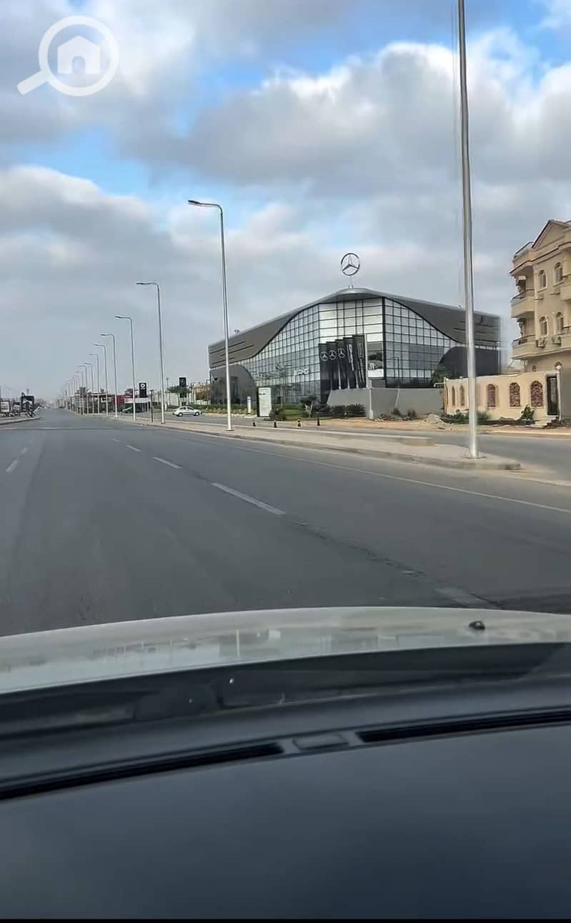 13 1bd69bd5-320e-428d-a6ac-75de722f933a. jpg