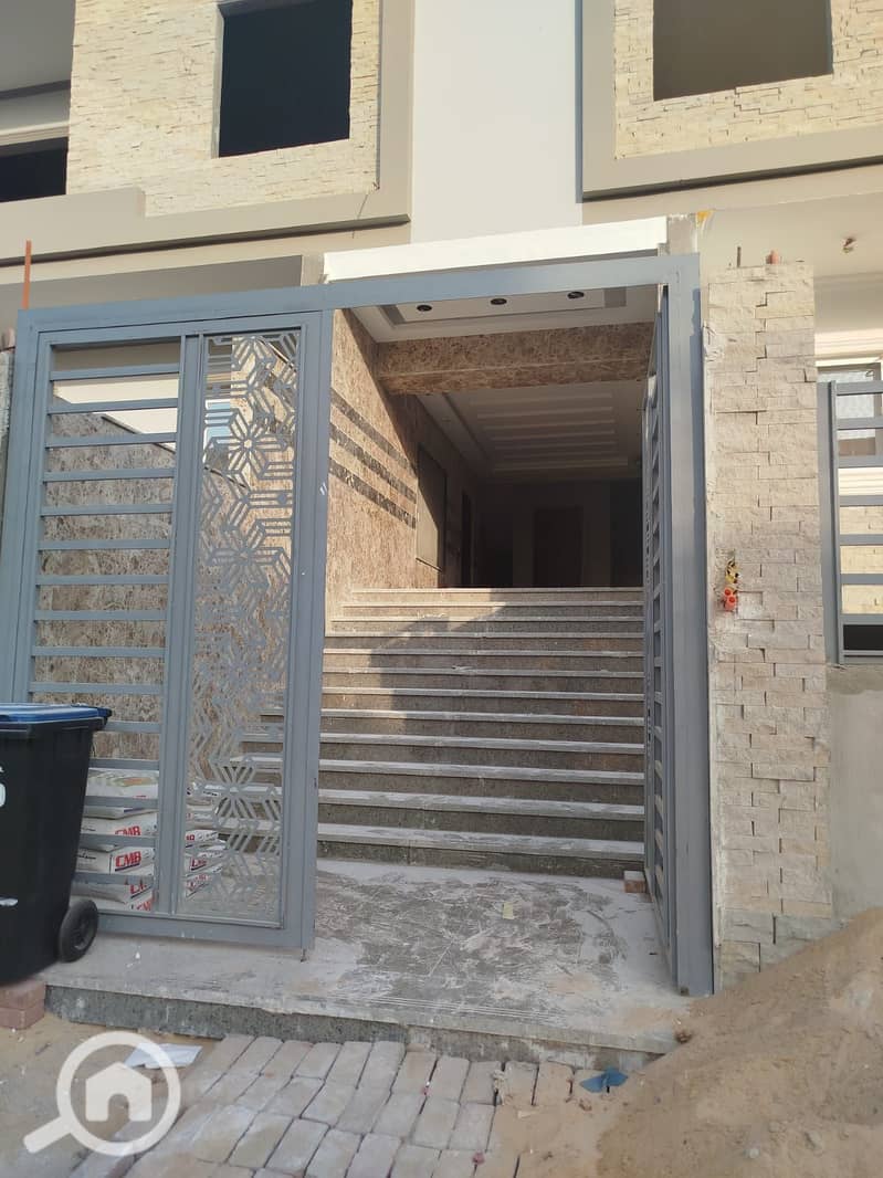 8 250acbdf-afa4-412a-8abf-a4f0ebe0c902. jpg