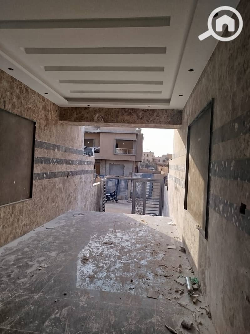 11 f0746d86-d6aa-4b1c-b232-0d47b42d9148. jpg