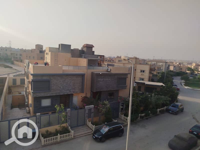 18 c9ddd250-20fa-4817-b145-9fff9110760e. jpg