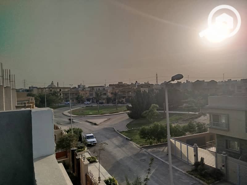 21 db053568-d864-443e-a959-48937ac98d9b. jpg