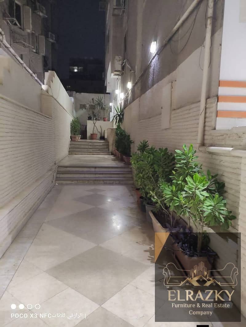 2 129c2bb4-a3aa-4980-8d9e-5050be8bd6f7. jpg