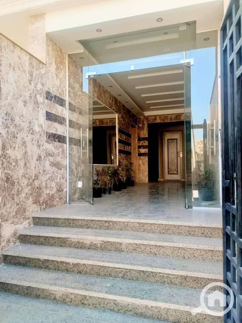 23 f5ac94f2-fcde-4c3a-a341-18f532b3d10a. jpg