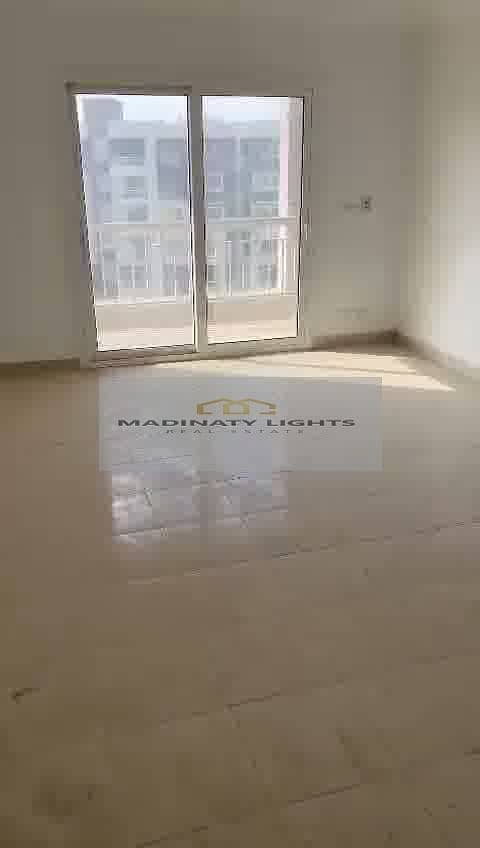 3 ezgif-frame-025. jpg