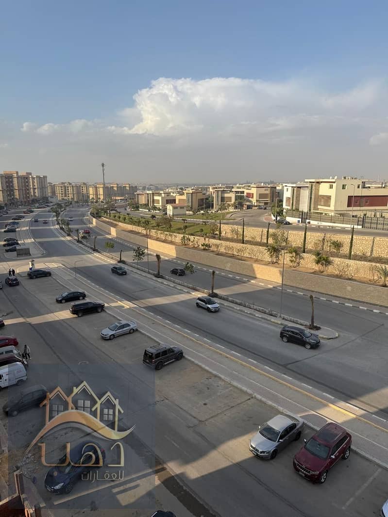 3 4e0220d1-c39b-45c4-9817-8434aed83227. jpg