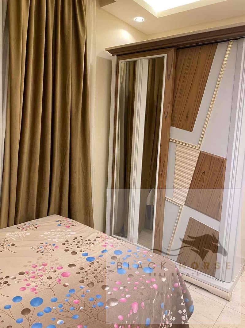 7 30e1aff1-664c-4268-863e-12a8d5f80a23. jpg