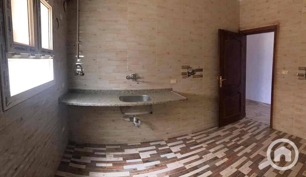 4 1175497b-d2f6-4e63-b48c-69e7537bc19a. jpg