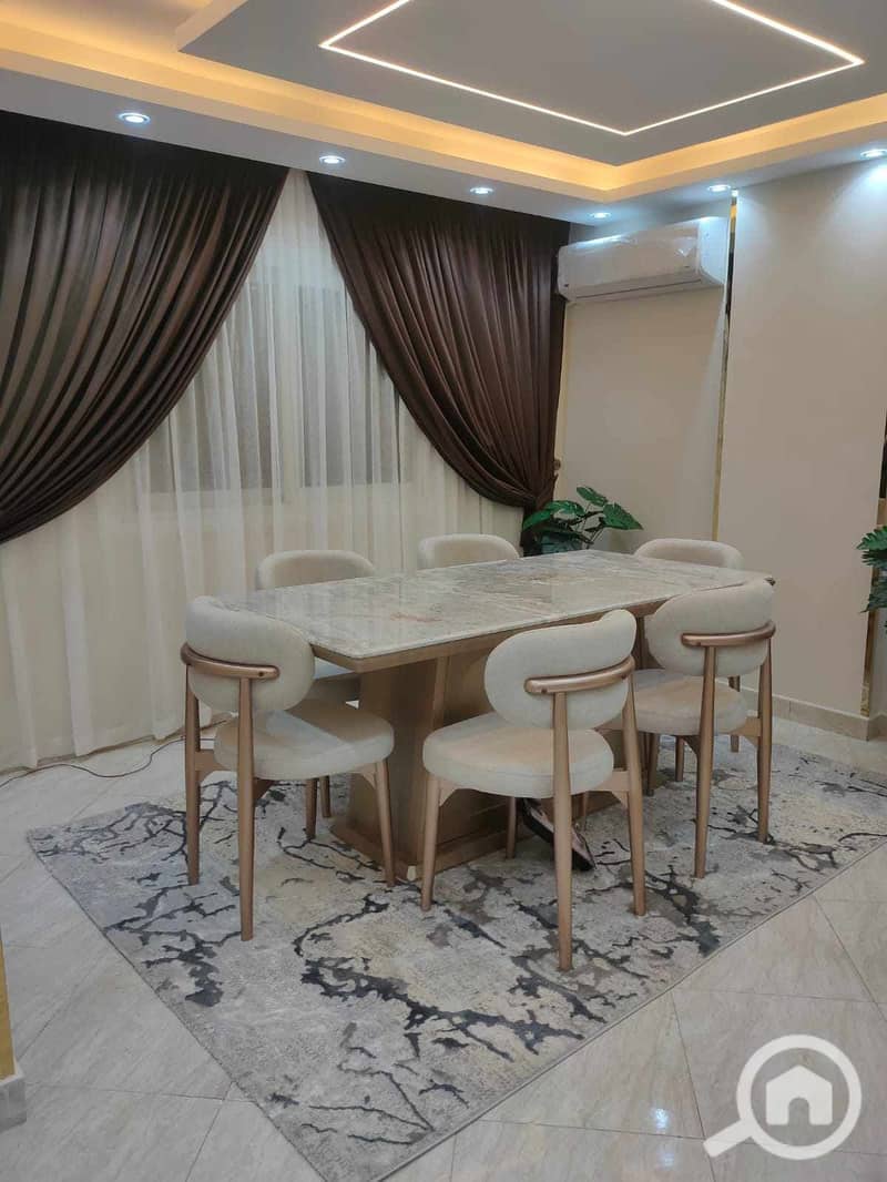 8 490994630_1052004933471176_3542447870570897407_n. jpg