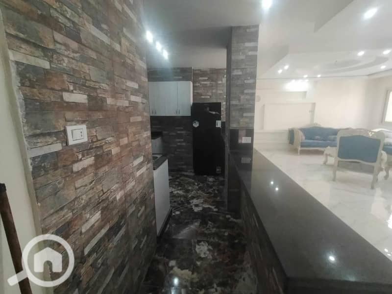 24 Messenger_creation_346F7CE2-3122-44DE-B72C-60A031A70743. jpeg