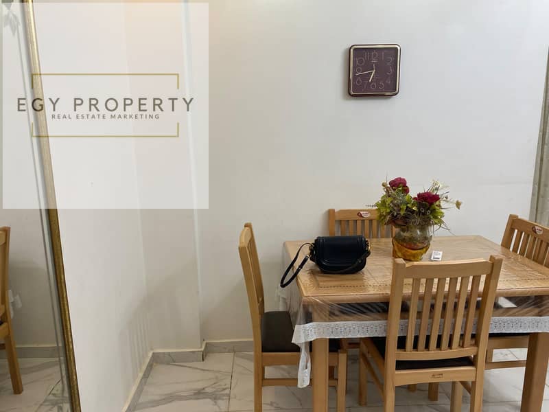 2 aec494ad-28c7-44c9-8691-ffac49b05421. jpeg