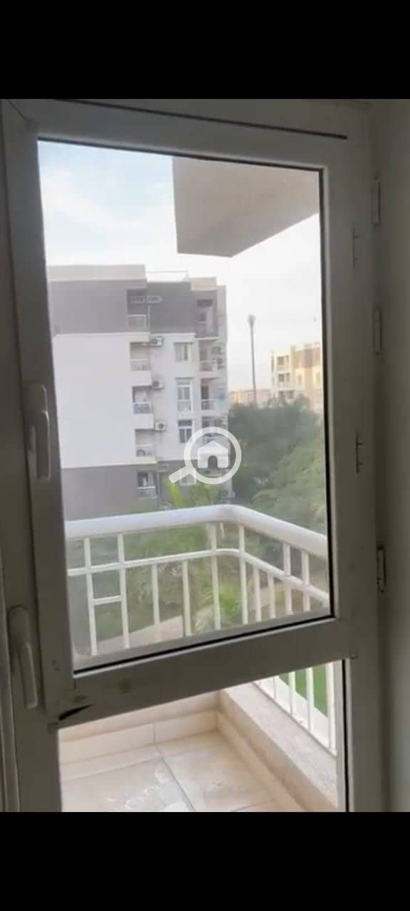 4 30eb691e-cd95-4928-a07f-2ad68b8e87cf. jpeg