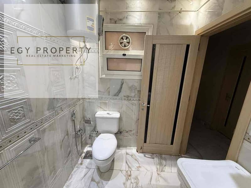 17 5c30da12-5825-4c93-9ec6-553b16d7f9e2. jpg