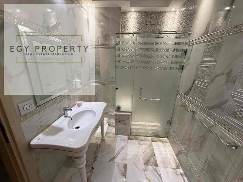 18 f792fd34-2fa0-4832-b50c-2d192d41ae8c. jpg