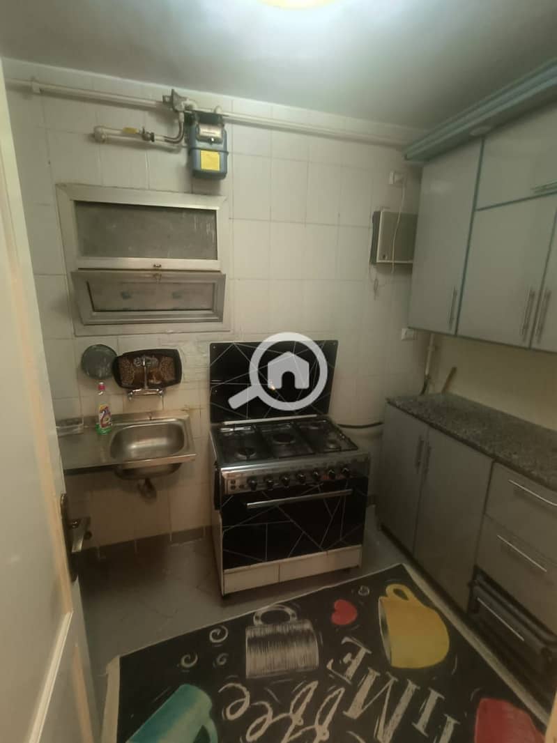 8 9f8fe8e6-bfb0-4a68-ae18-fe5e8c731eca. jpeg