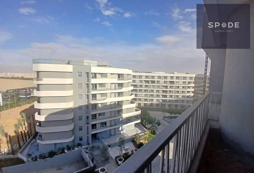 4 2fff8db5-a9ec-44e6-a534-a5e67b0e3526. jpg