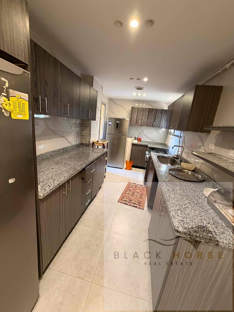 16 248c8a2c-7346-46db-aae5-df5c61e0d203. jpg