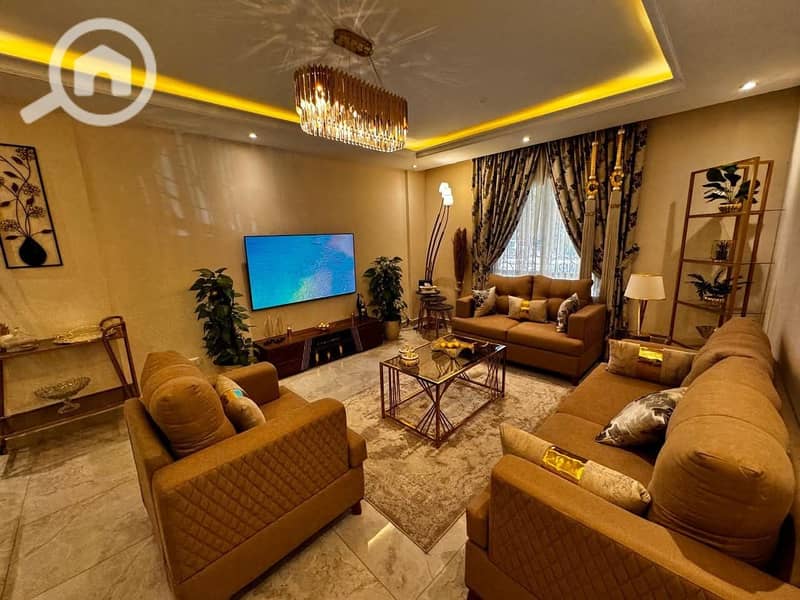 2 92871175-2b3d-4b0e-820a-21791edefc27. jpeg