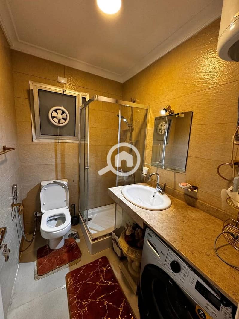 12 268ee67a-5594-4558-9744-0cf172bce44f. jpeg