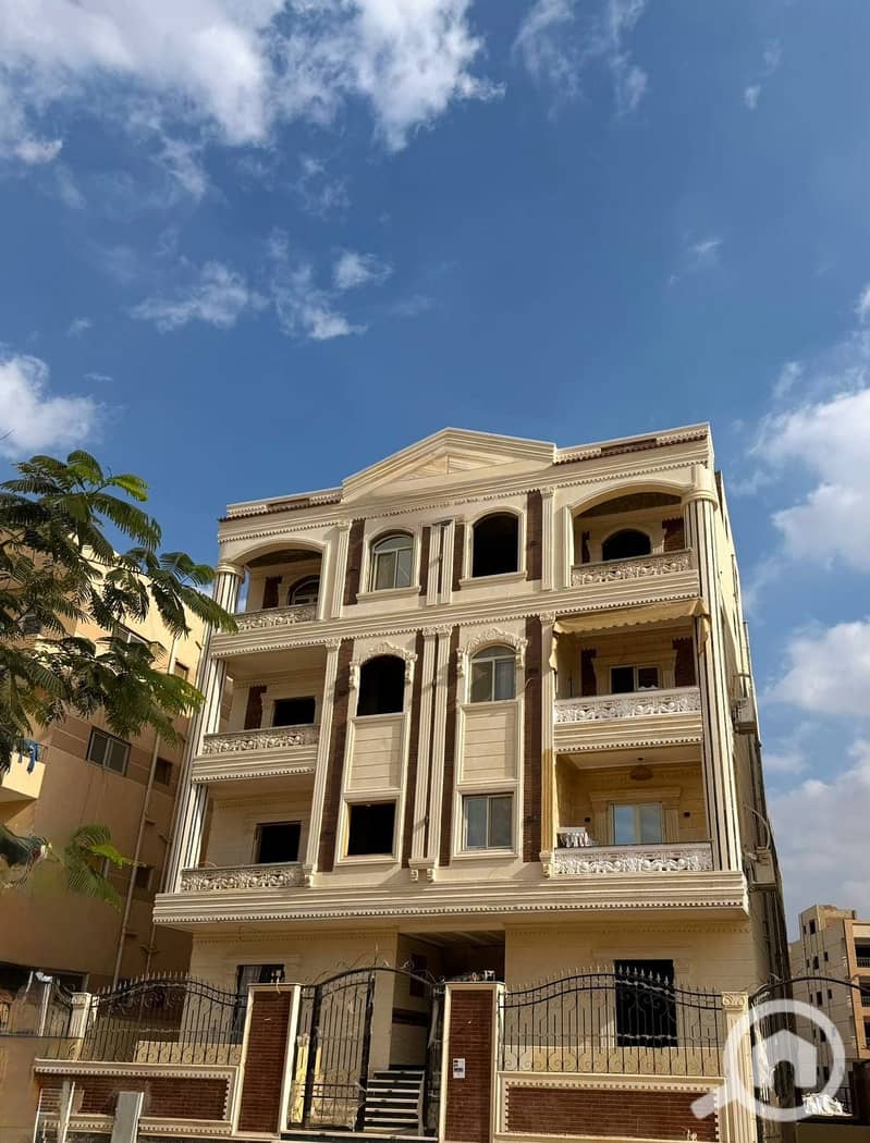 2 182a985a-d45a-4e6a-81d7-98fa18ab0237. jpg