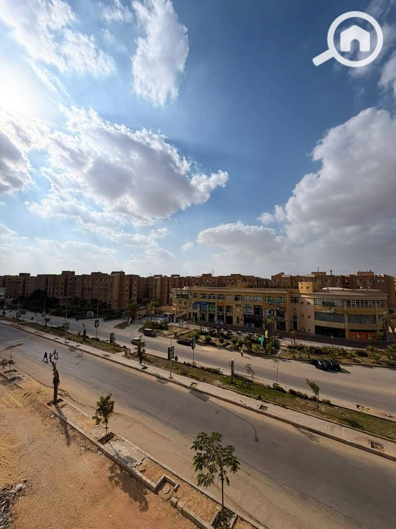 4 0eb21ab4-1653-42f0-8e28-9f46a69babc0. jpg