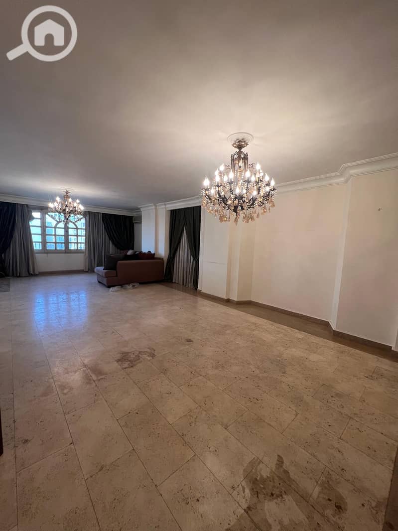 2 21422eca-7c40-466a-a9c9-5b54556b58fe. jpeg