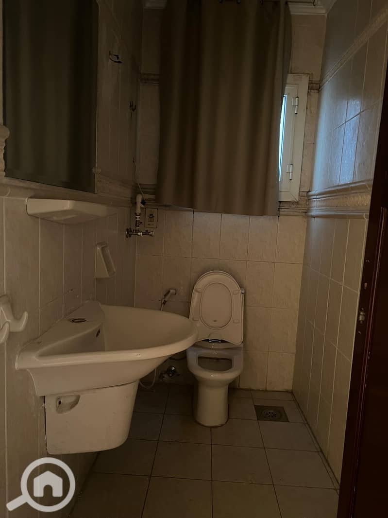 8 5643de2c-a5c7-41fc-a83d-24204d313f43. jpeg