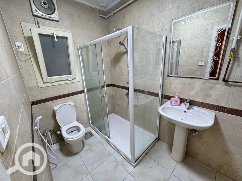 9 c93cda05-15fd-43a6-82df-b647d917d744. jpeg