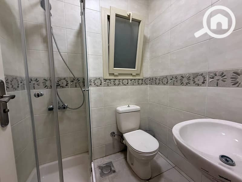 17 913aaa94-70d1-421d-be09-a685b644f69e. jpeg