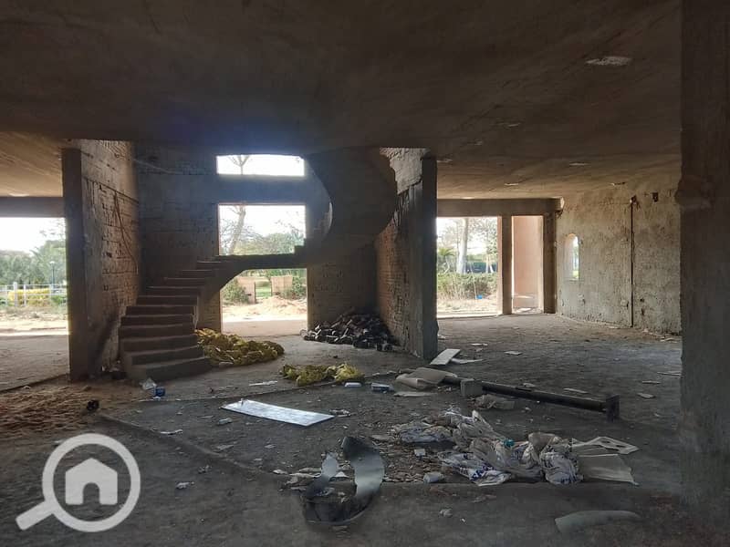 12 0f79ca18-9f37-49a3-be96-e1ea7b23638a. jpeg