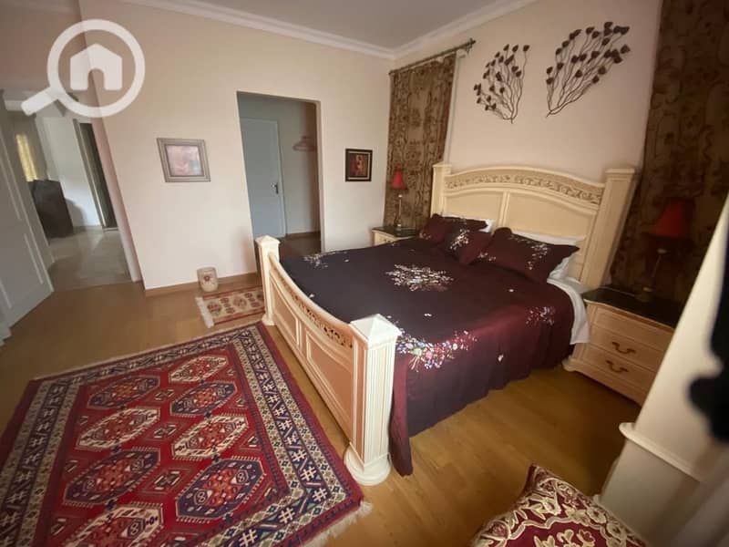 8 d909cb6e-e89f-4ec3-9db9-2e20a0930e93. jpeg