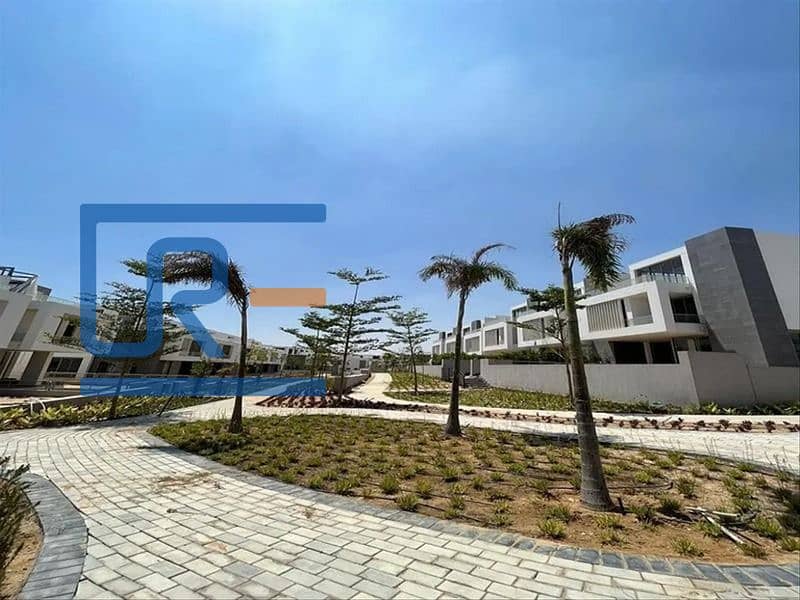 4 8c05614e1b7d479da9b5f7c5994a5aa7. jpg