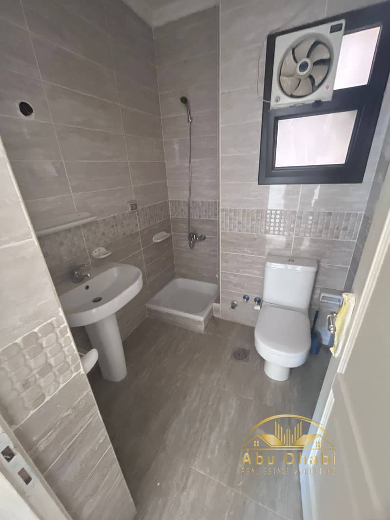 11 d1c9de5a-12fd-472c-b274-de0a8d80fc47. jpg