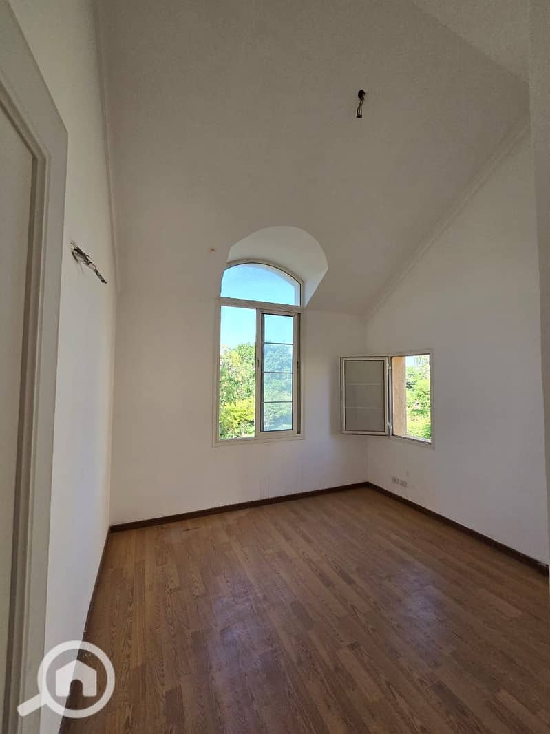 2 4f86a012-339a-4f12-8cdd-1df4659eed96. jpeg