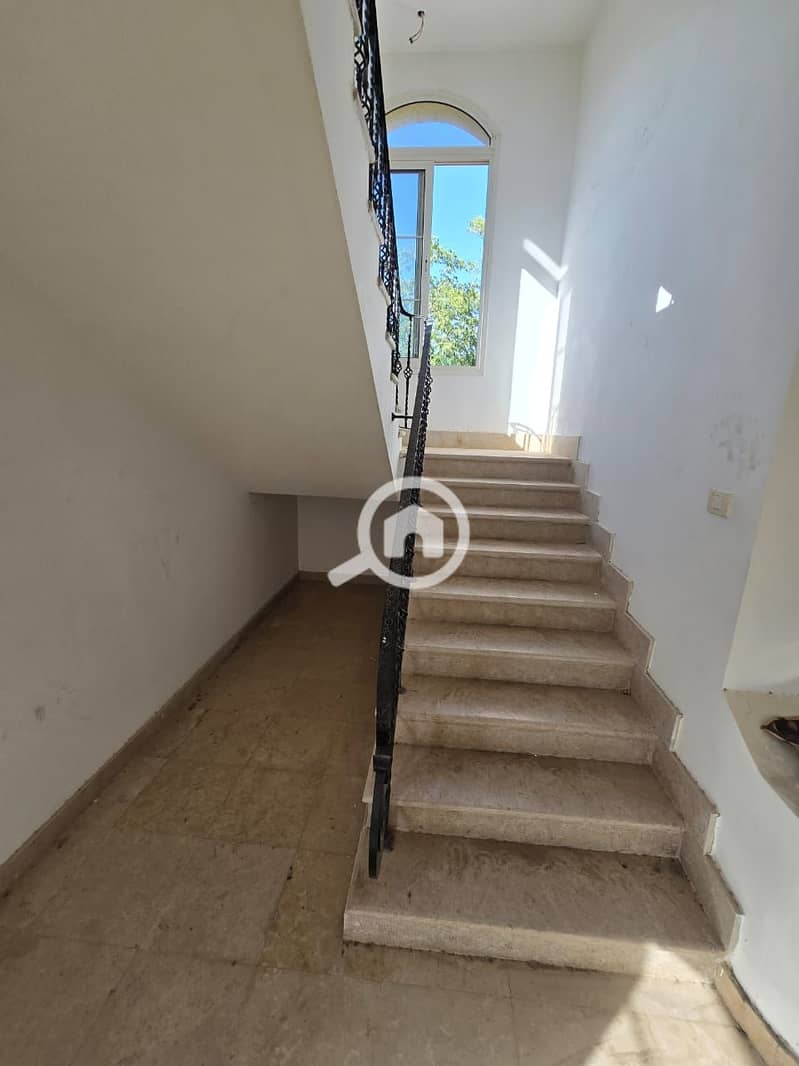 9 611239ad-580f-4d23-9ad5-157ab0efdfbc. jpeg