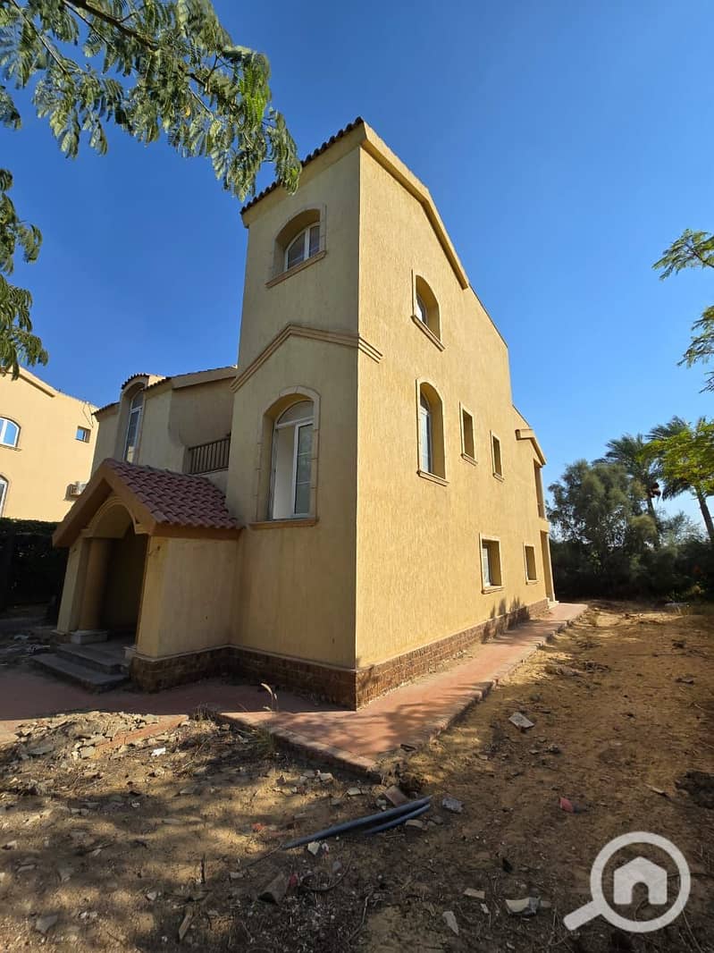 13 dbfa98d7-2c30-4a47-a244-bb18250f68ab. jpeg