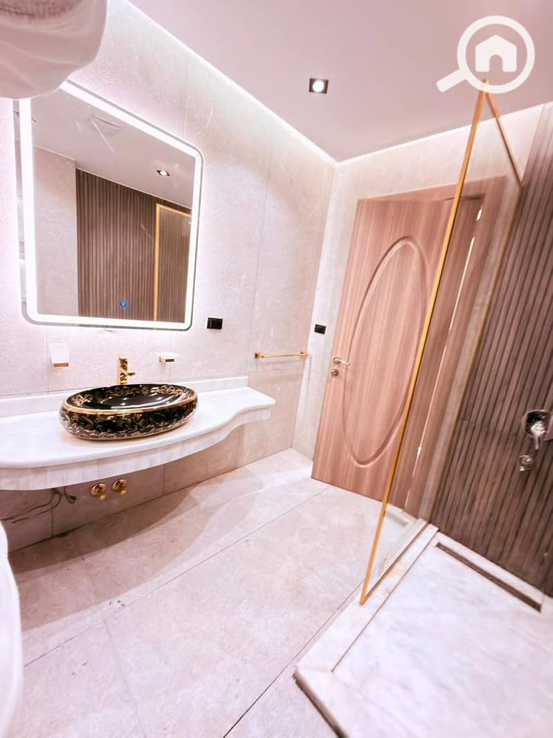 7 4560c051-0909-41eb-8f55-2b9264cf3289. jpg