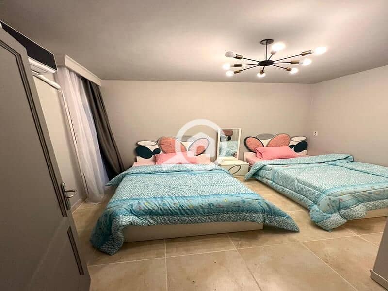 10 WhatsApp Image 2025-12-29 at 10.36. 50 PM. jpeg