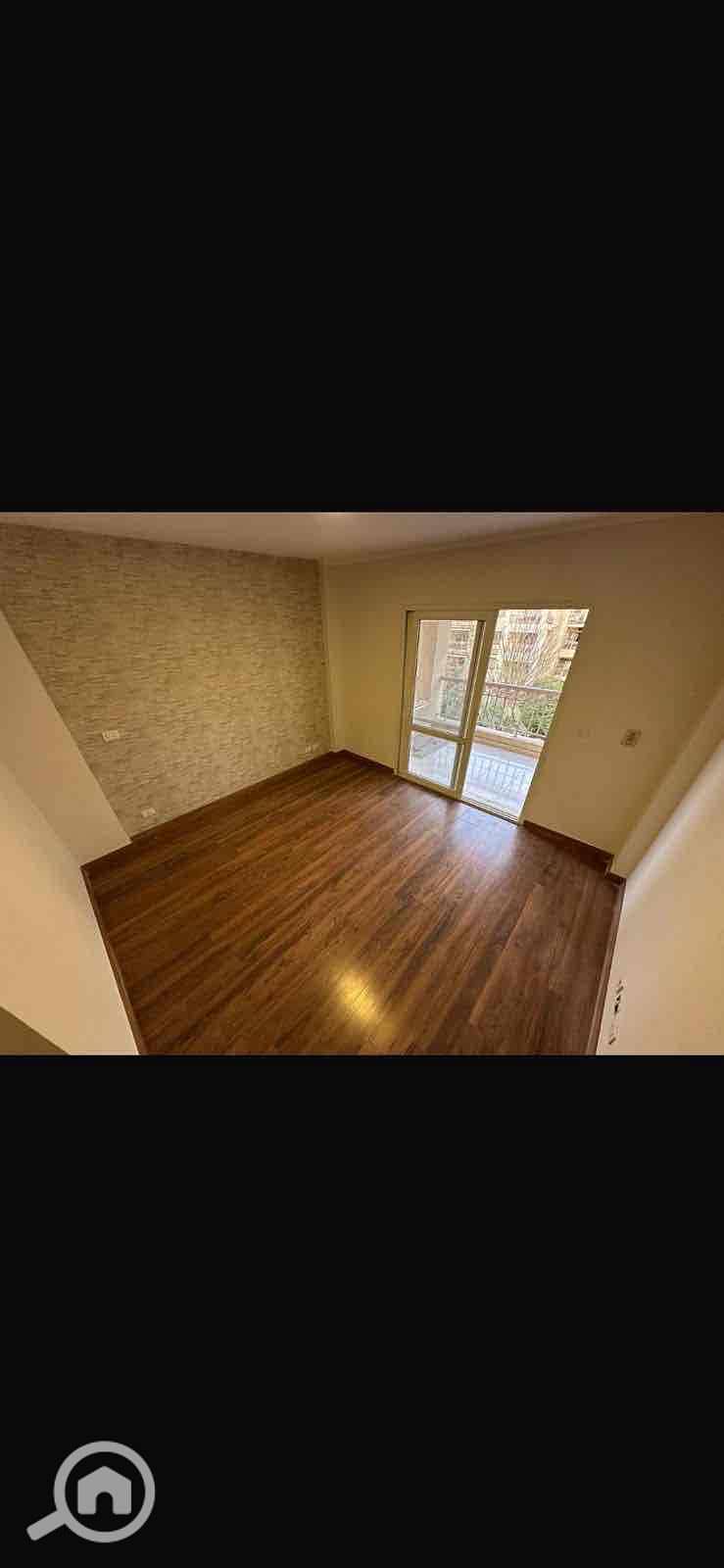 6 b4d7b256-8f92-4562-9e93-69edbe2f5737. jpg