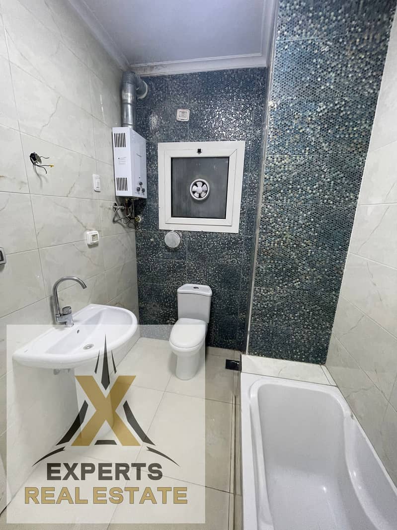 12 edb862d7-7599-49d7-80d9-c5fbfe75889b. jpg