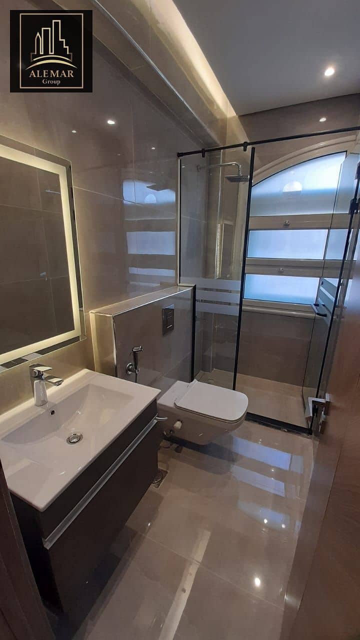 5 6c0eb843-aa46-4c70-81ef-50a37ca9d166. jpg