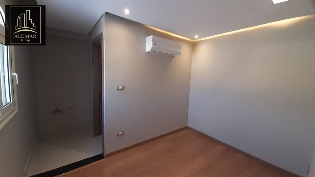 9 eafb0a04-d9e5-4843-9f39-ee3d719a1558. jpg