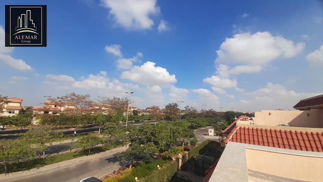 12 288e965b-455e-4572-b06a-94352c0ac1ed. jpg